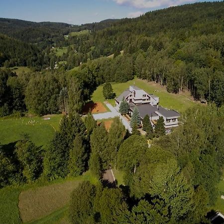 Hotel Ceska Farma Dolni Dvur Extérieur photo